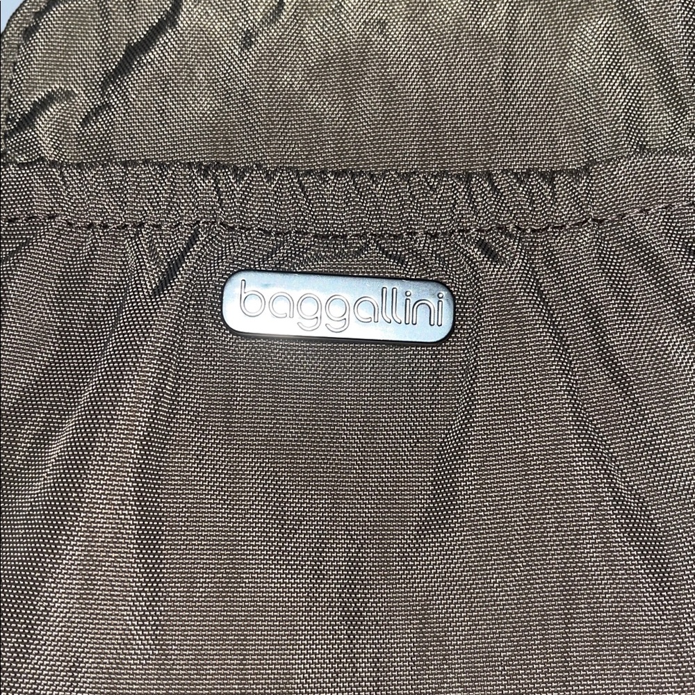 Baggallini small tan crossbody purse - Picture 5 of 6